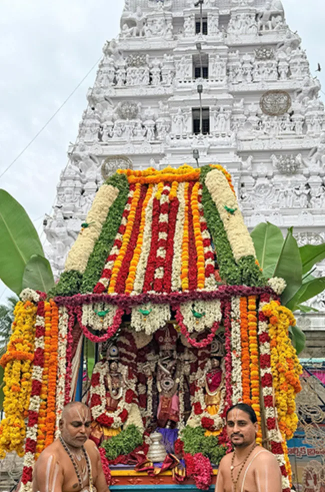 Grand Rathotsavam of Sri Venugopala Swamy Held with Religious Fervour at Karvetinagaram