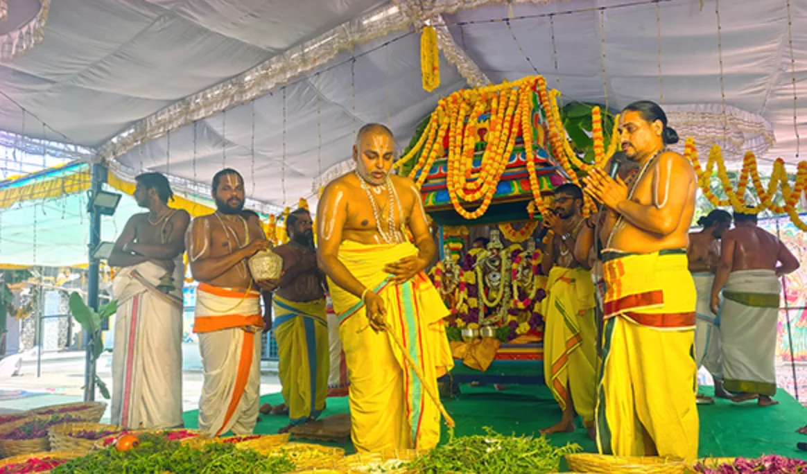 Sri Venugopalaswamy Pushpayagam Performed with Religious Fervour at Karvetinagaram