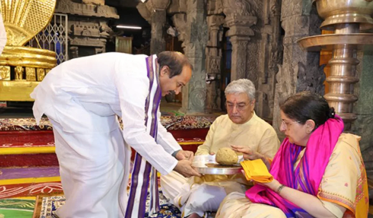 Chief Justice Justice Lisa Gill Visits Tirumala, Seeks Blessings of Lord Venkateswara