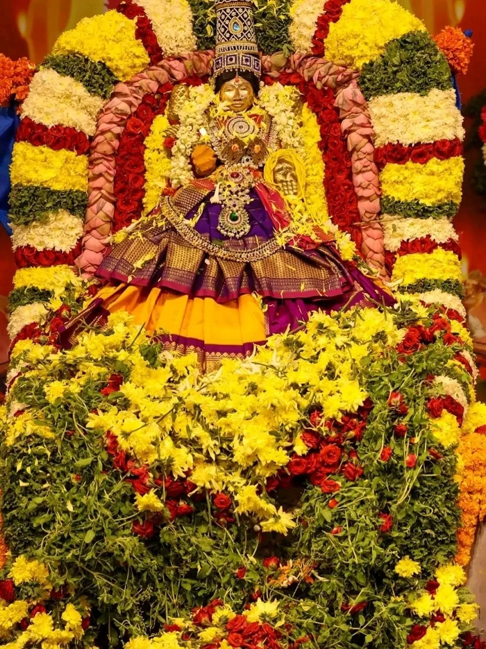 SRI MAHALAKSHMI DEEPOTSAVAM SYMBOL OF PROSPERITY