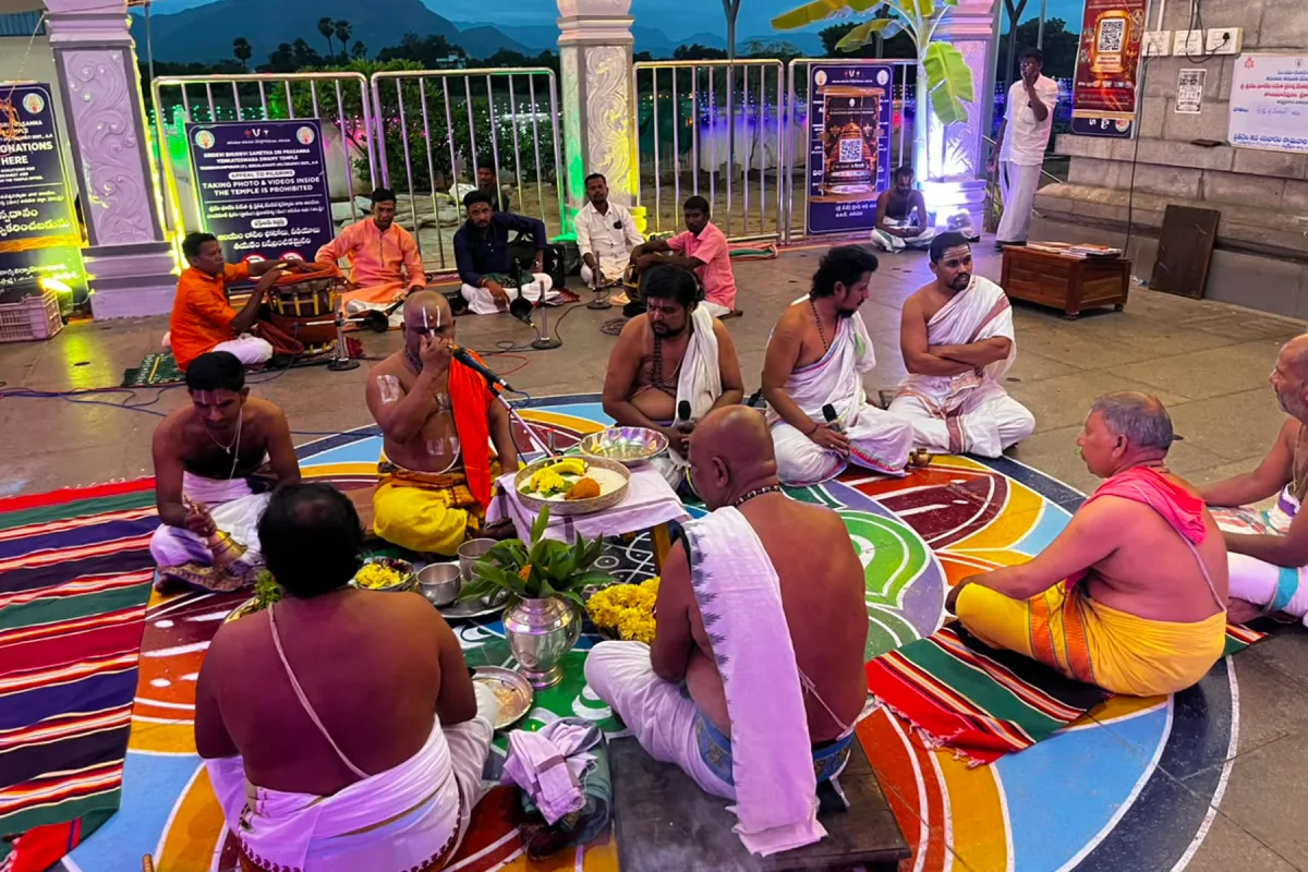 Tondamanpuram Pavithrotsavams Begin with Pavitra Pratishtha and Vedic Rituals