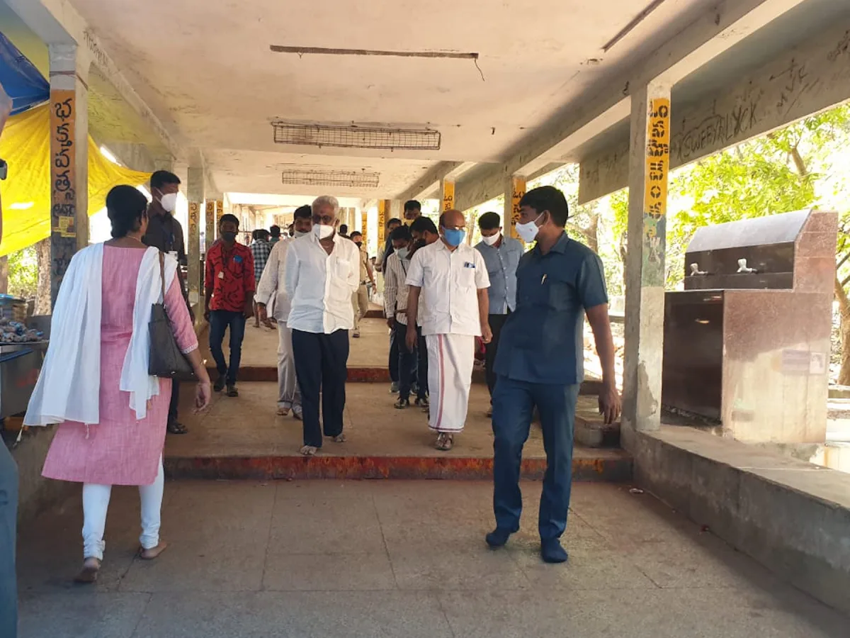 TTD Warns Against Smoking and Intoxicant Use on Alipiri Walking Path