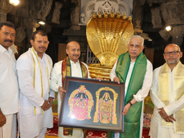 AP Governer Prayers in Tirumala Temple